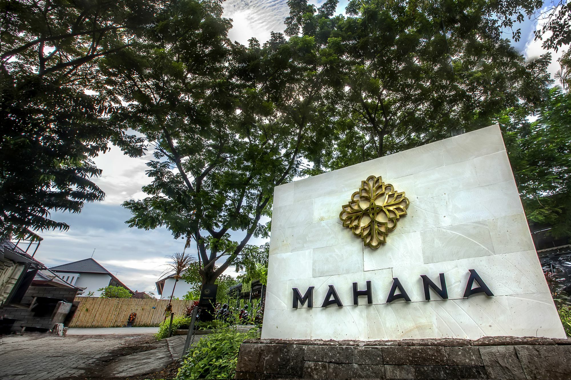 Mahana Living Denpasar  Exterior photo